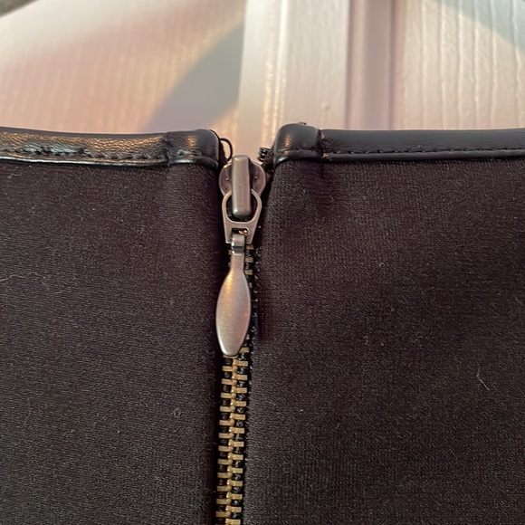 Willi Smith Black Faux Leather Peplum Top Size 2 - Picture 4 of 5